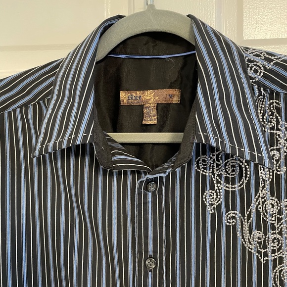 BLUE, Embroidered button Down Shirt Sz M - Picture 14 of 15